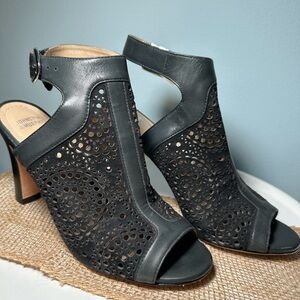 Black leather and suede Johnston Murphy open toe heels